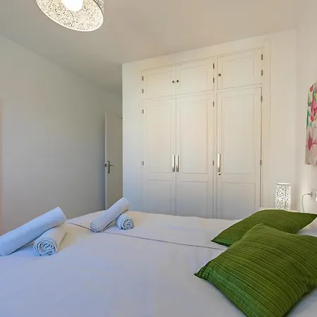 Surla Pajaro Duplex, Sea Views & Pool Daire