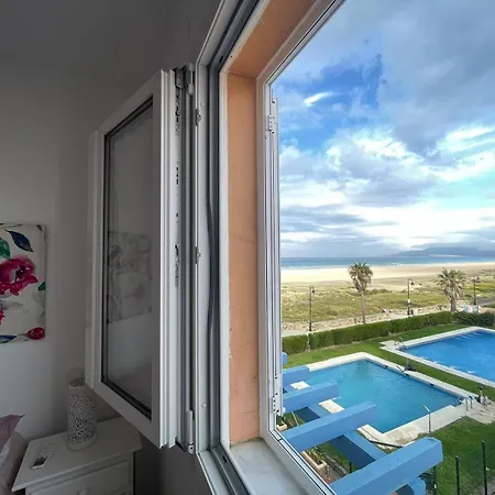 Daire Surla Pajaro Duplex, Sea Views & Pool