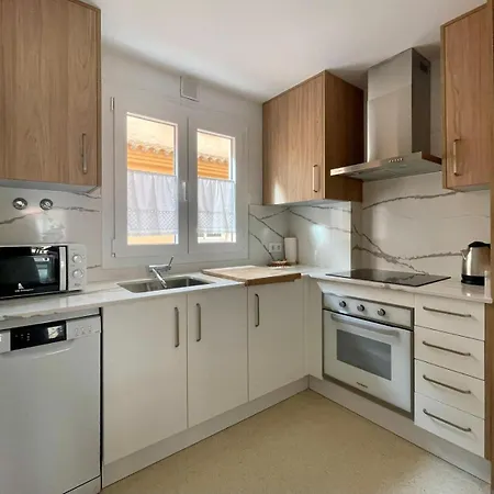 Surla Pajaro Duplex, Sea Views & Pool Daire *