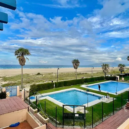 Surla Pajaro Duplex, Sea Views & Pool Daire *